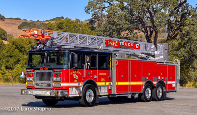 San Mateo County Fire Department CALFIRE CA fire trucks Seagrave Marauder II Force 100' rear mount aerial ladder shapirophotography.net #larryshapiro Larry Shapiro photographer